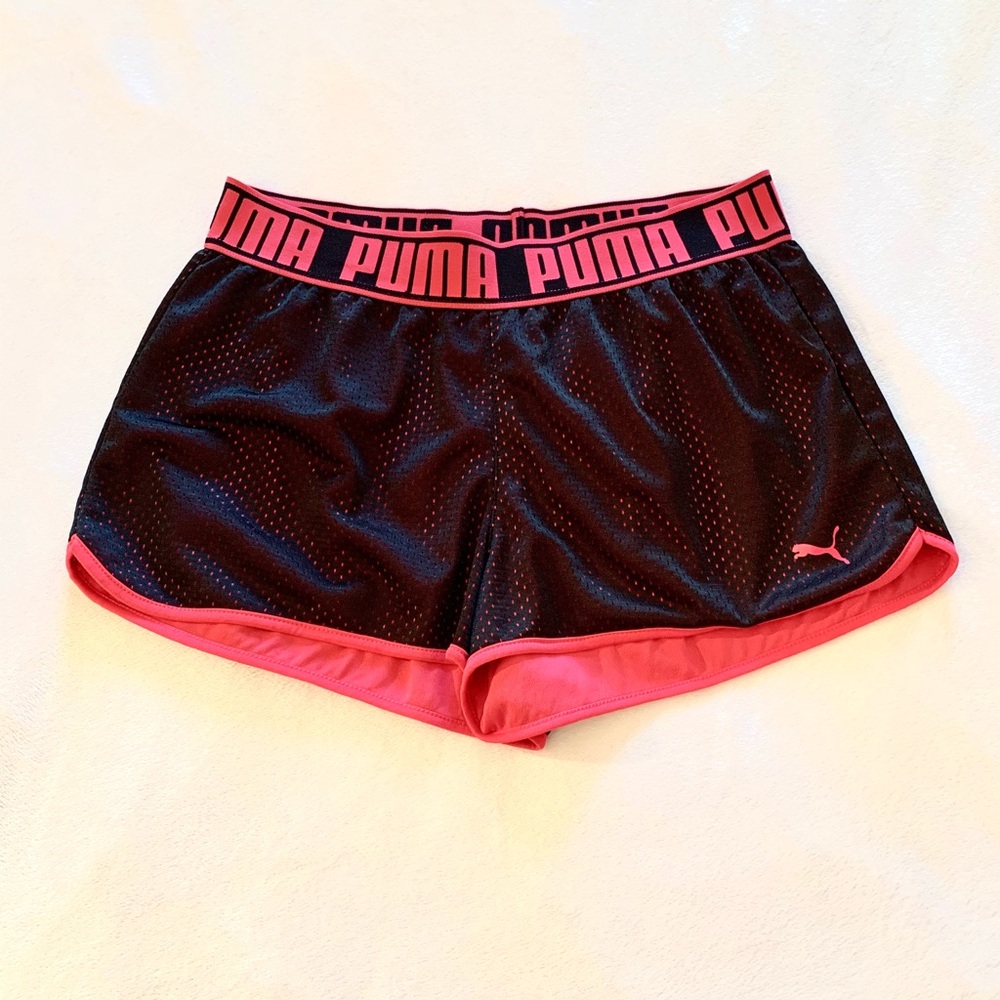 Puma pink/black shorts